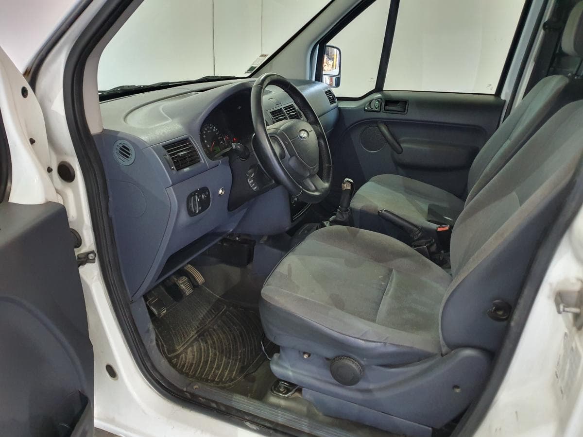 Ford Transit Connect 1.8 TDCI · Ano 2009 — imagem 19