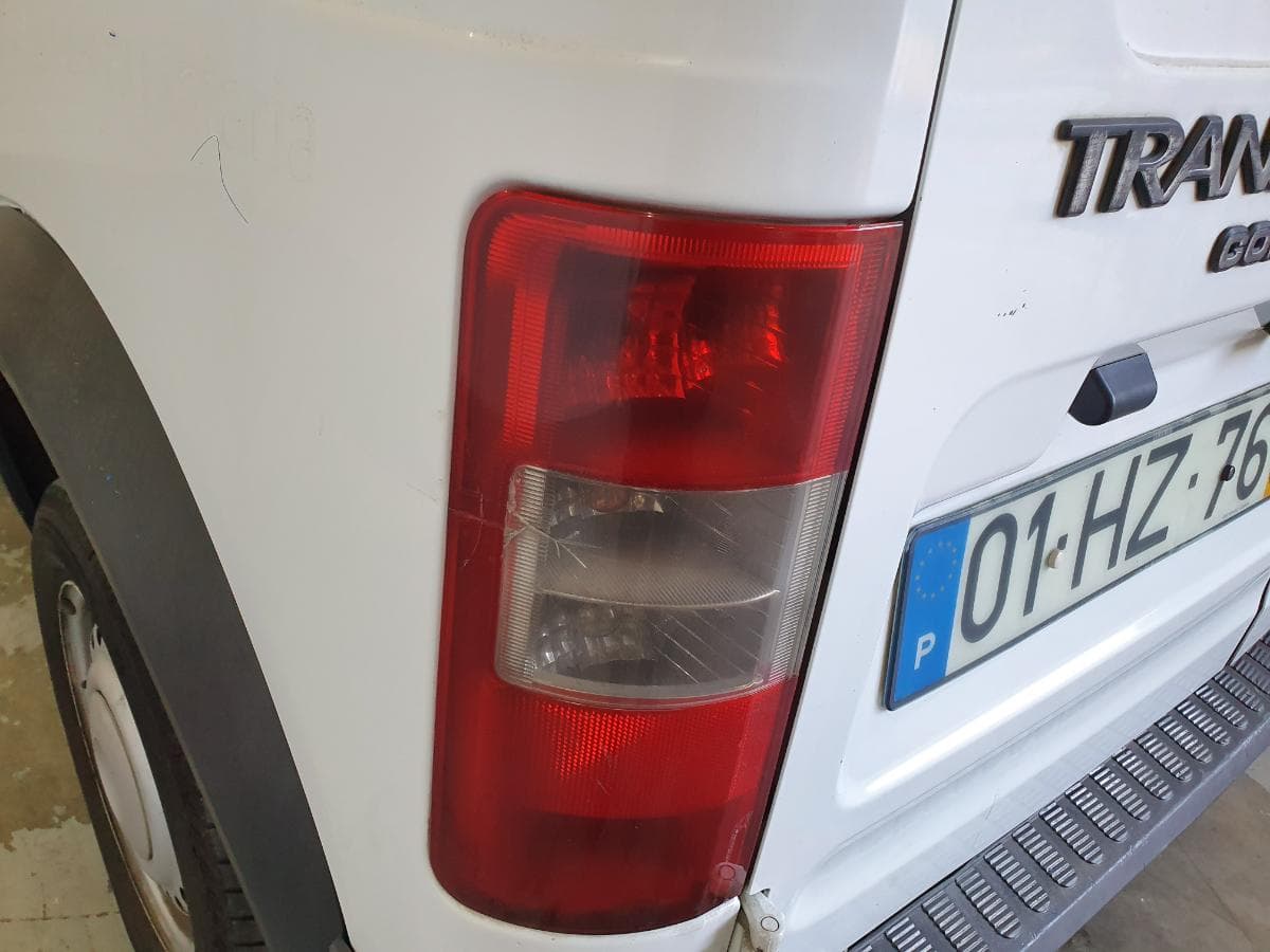 Ford Transit Connect 1.8 TDCI · Ano 2009 — imagem 28