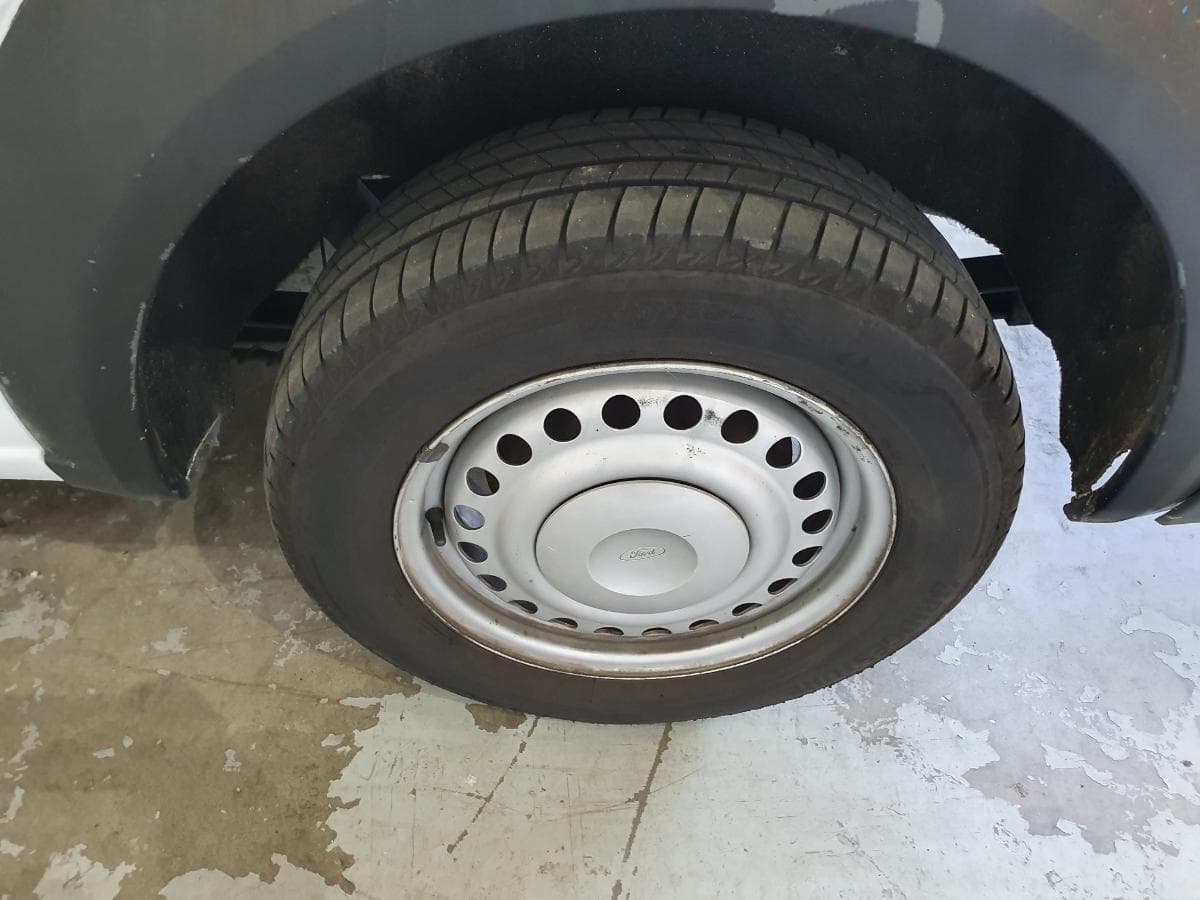 Ford Transit Connect 1.8 TDCI · Ano 2009 — imagem 33