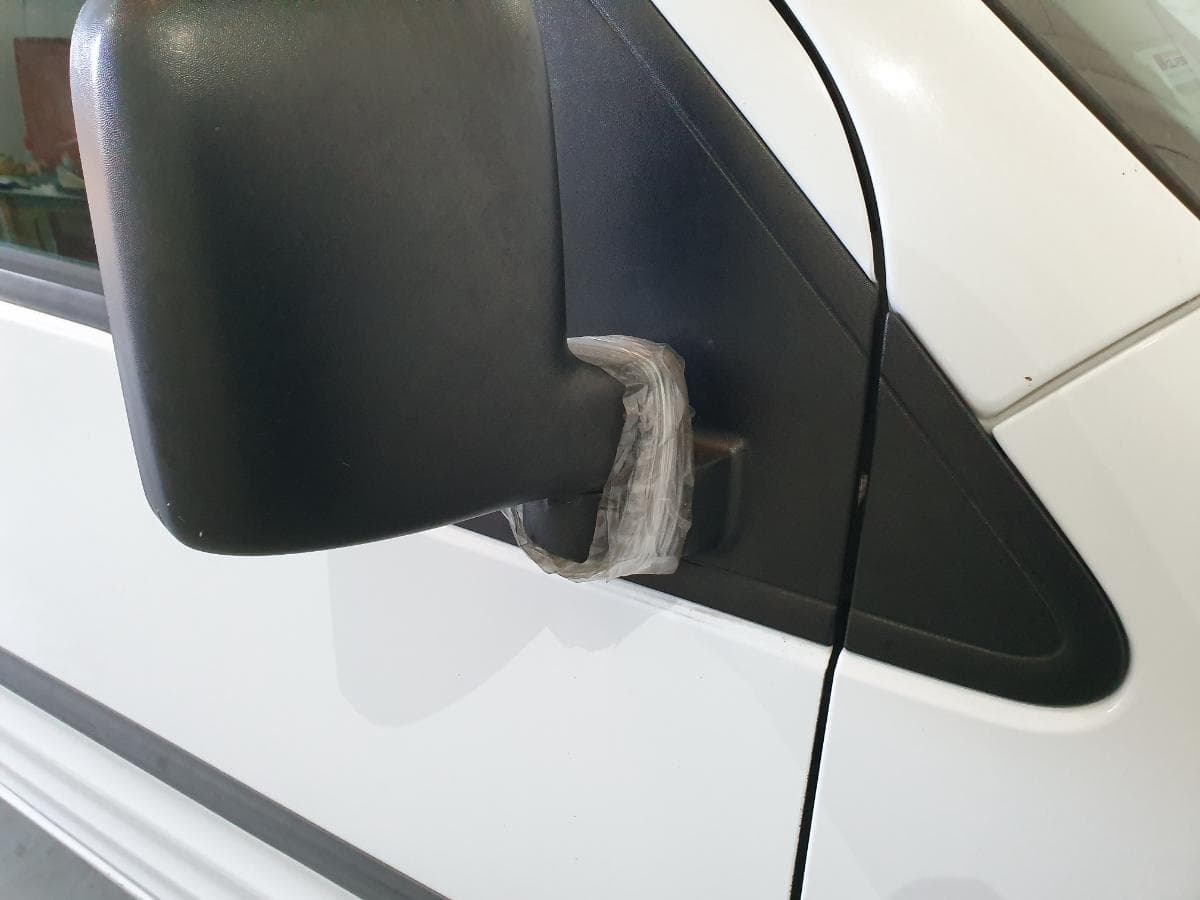 Ford Transit Connect 1.8 TDCI · Ano 2009 — imagem 32