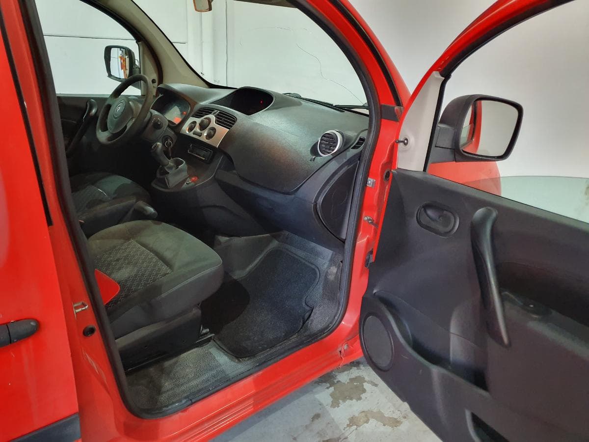 Renault Kangoo 1.5DCI · Ano 2011 — imagem 9