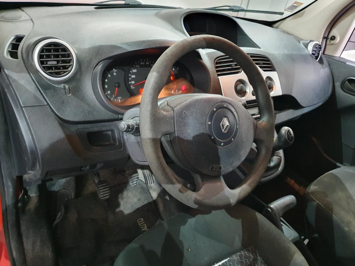 Renault Kangoo 1.5DCI · Ano 2011 — imagem 20