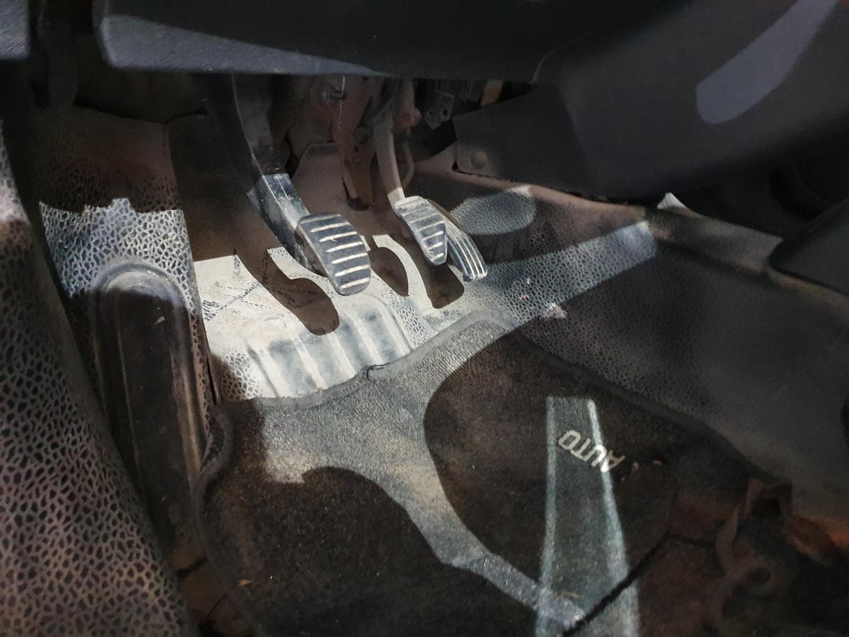 Renault Kangoo 1.5DCI · Ano 2011 — imagem 38