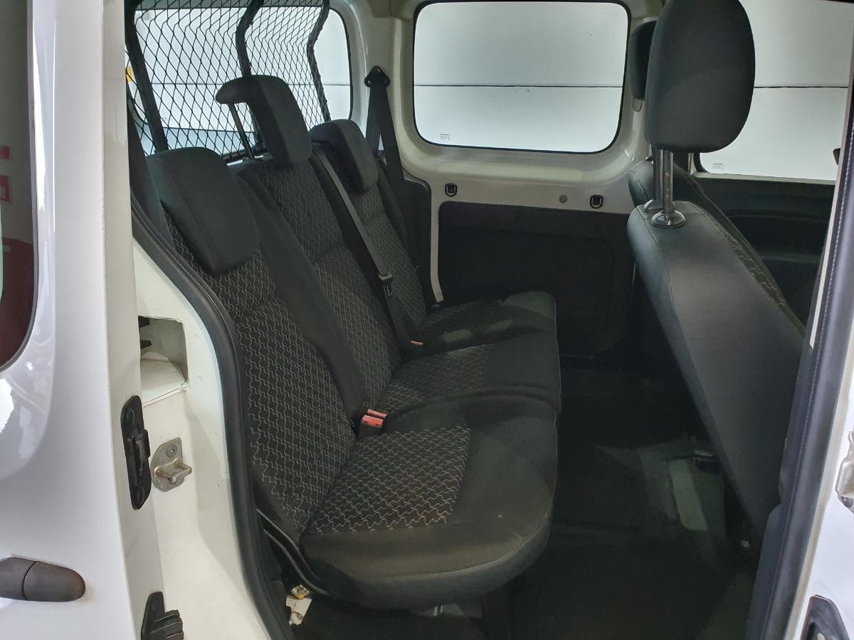 Renault kangoo 1.5 DCI · Ano 2011 — image 16