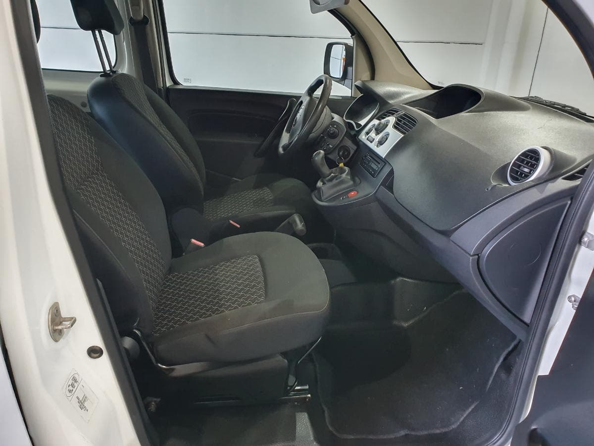 Renault kangoo 1.5 DCI · Ano 2011 — image 19