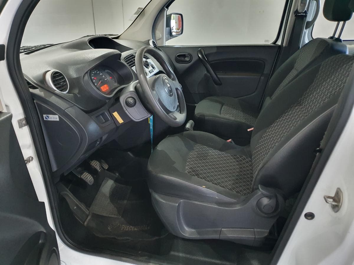 Renault kangoo 1.5 DCI · Ano 2011 — image 20