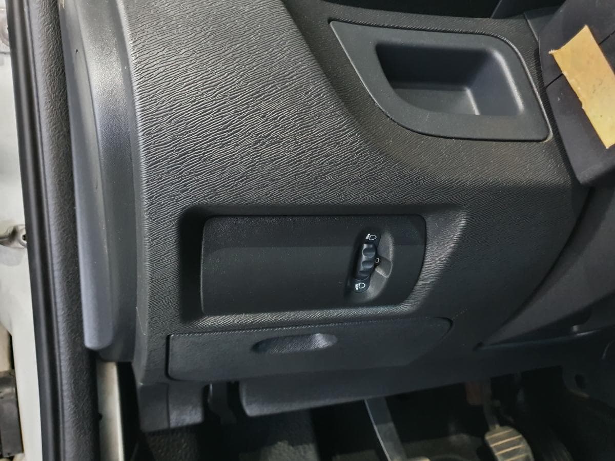 Renault kangoo 1.5 DCI · Ano 2011 — image 21