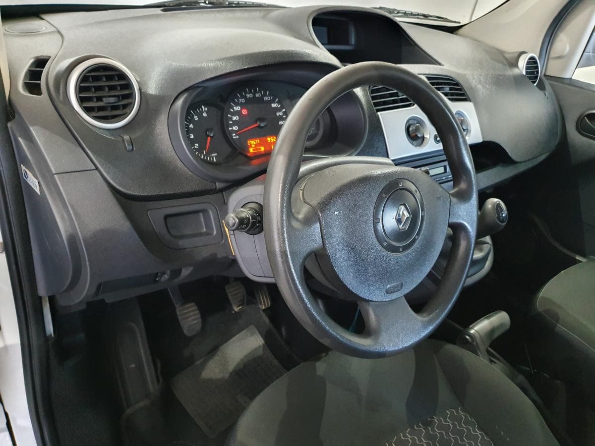 Renault kangoo 1.5 DCI · Ano 2011 — image 22
