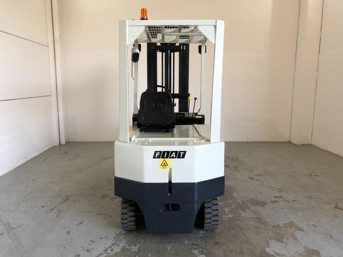 Empilhador Elétrico Fiat E25N · 2500KG — imagem 6
