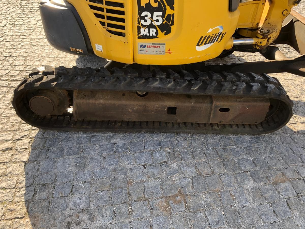 Mini Giratória Rastos Komatsu PC35MR-2 — imagem 9