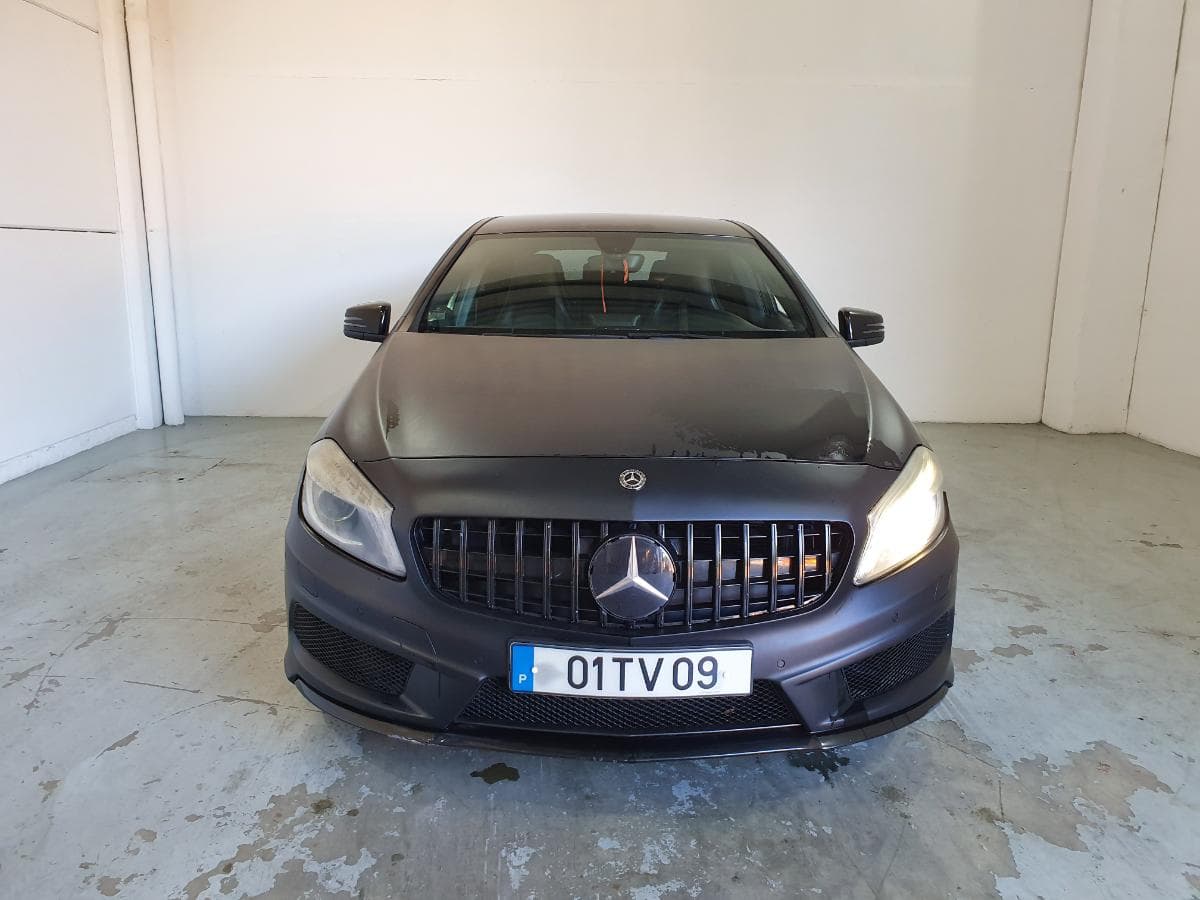 Mercedes-Benz A 180 · Année 2013 — image 4