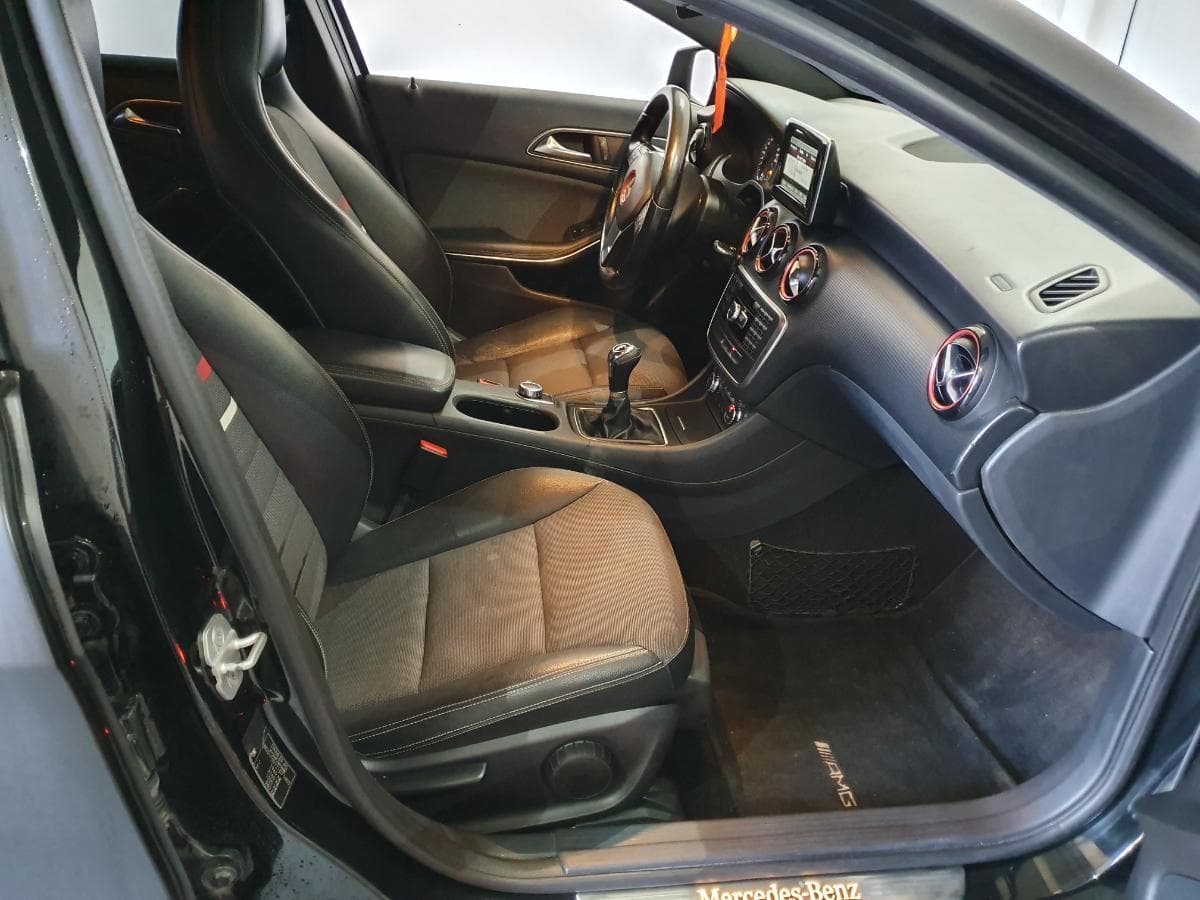 Mercedes-Benz A 180 · Année 2013 — image 25
