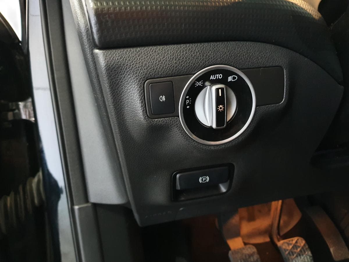 Mercedes-Benz A 180 · Année 2013 — image 31
