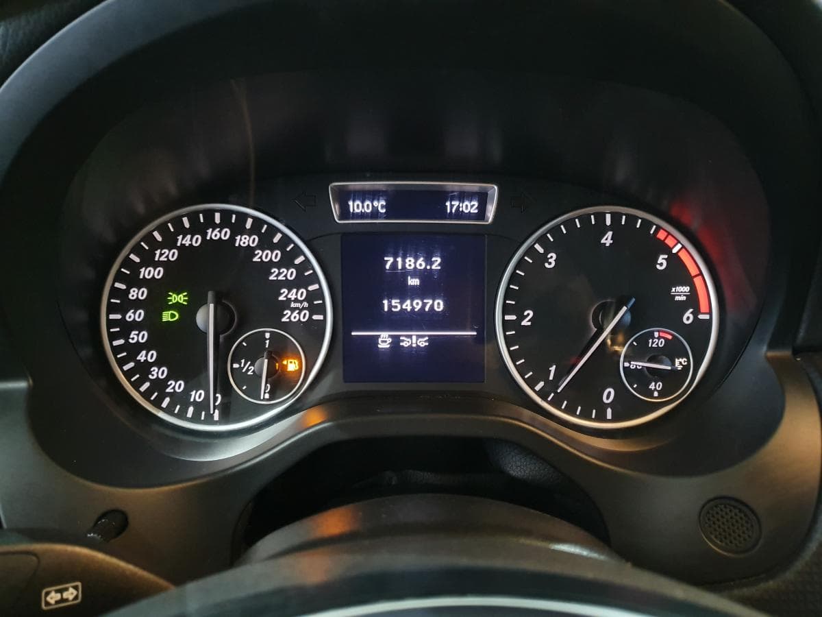 Mercedes-Benz A 180 · Année 2013 — image 37