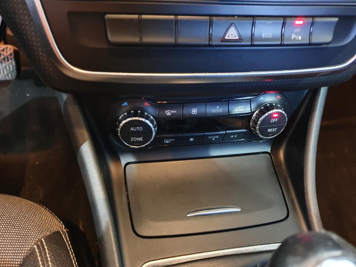 Mercedes-Benz A 180 · Année 2013 — image 39