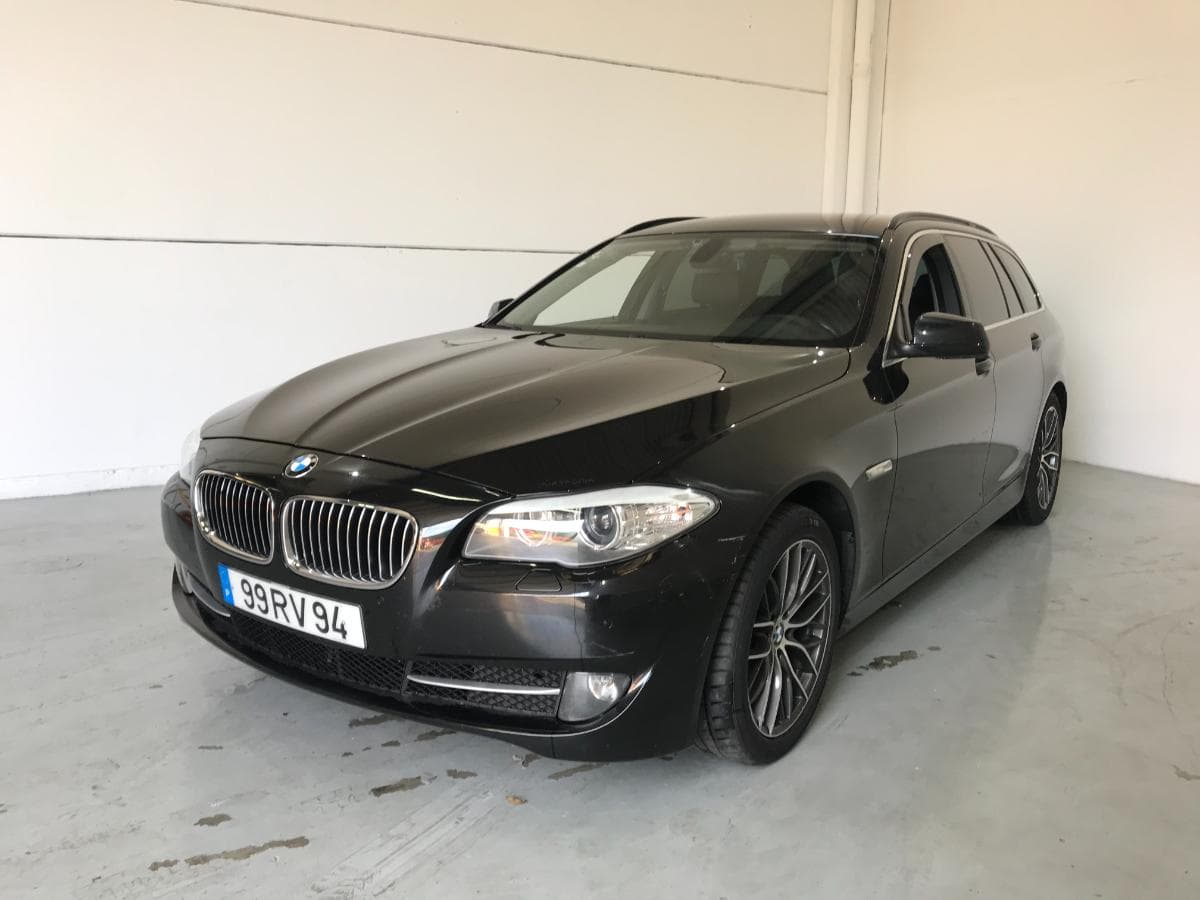 BMW 520 D Touring · Ano 2012 — imagem 3