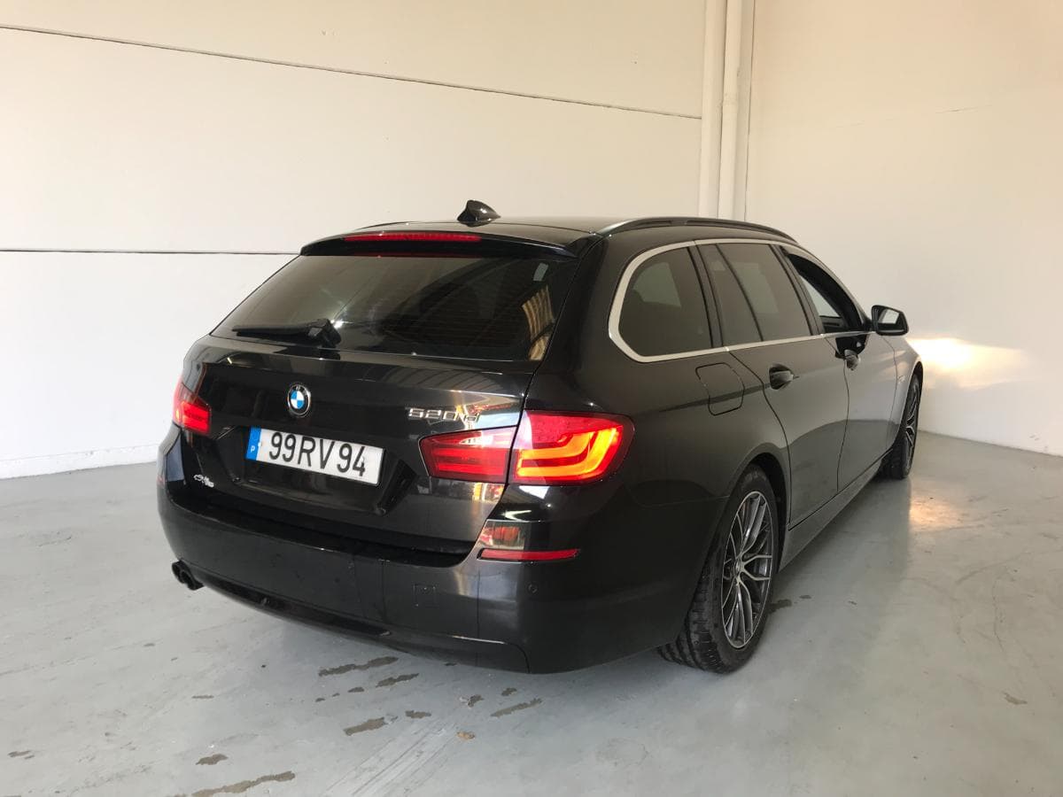 BMW 520 D Touring · Ano 2012 — imagem 7