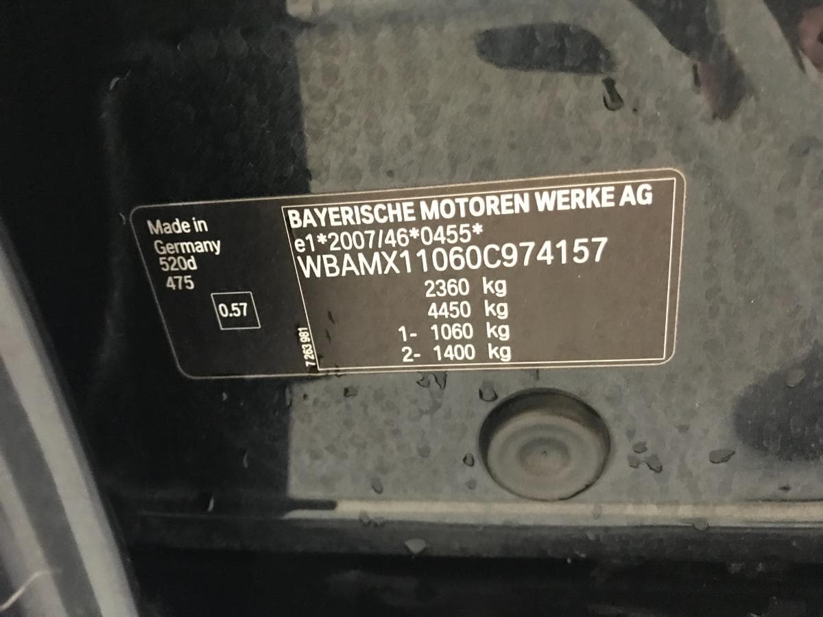 BMW 520 D Touring · Ano 2012 — imagem 6
