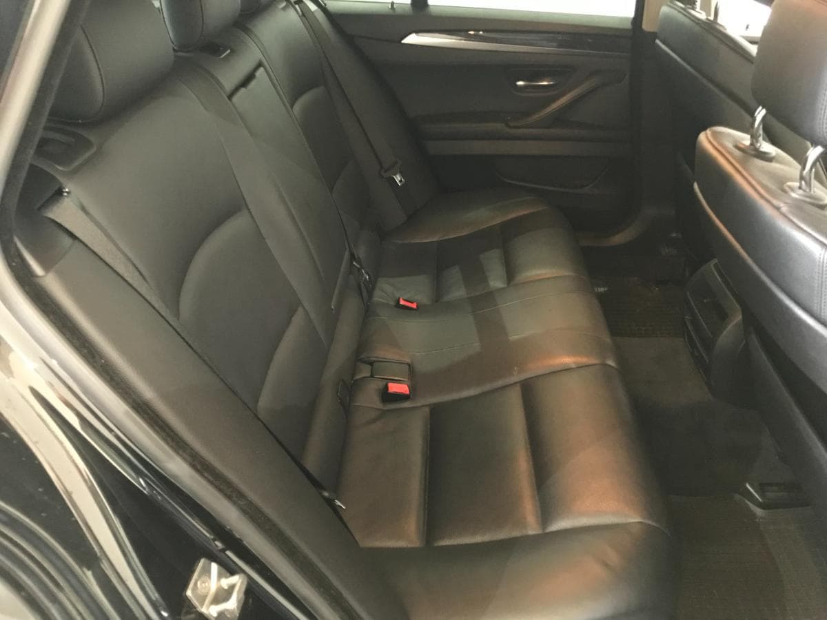 BMW 520 D Touring · Ano 2012 — imagem 22