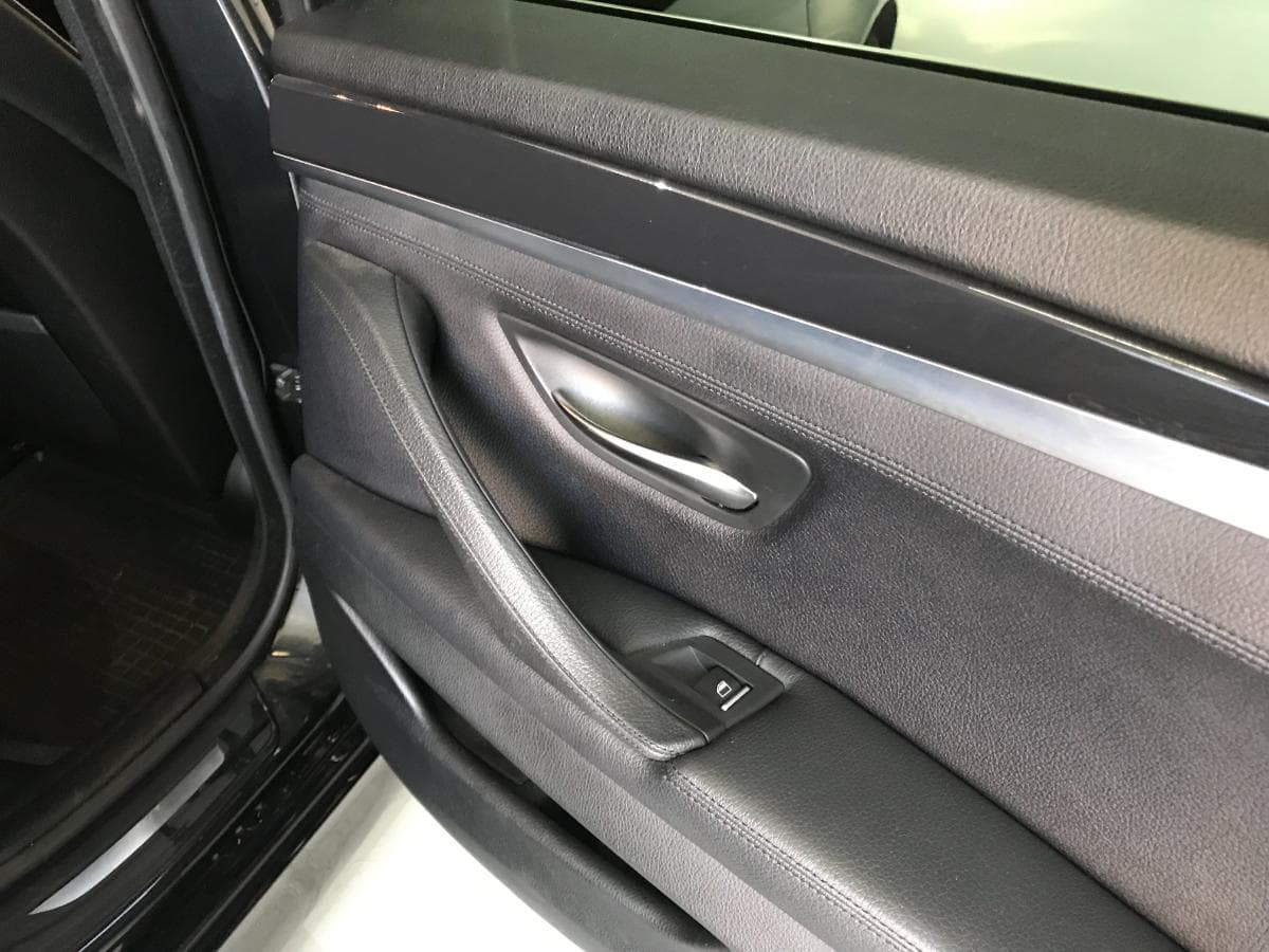 BMW 520 D Touring · Ano 2012 — imagem 26