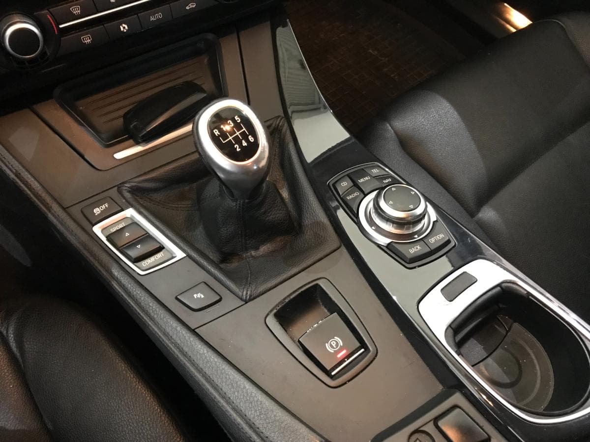 BMW 520 D Touring · Ano 2012 — imagem 31
