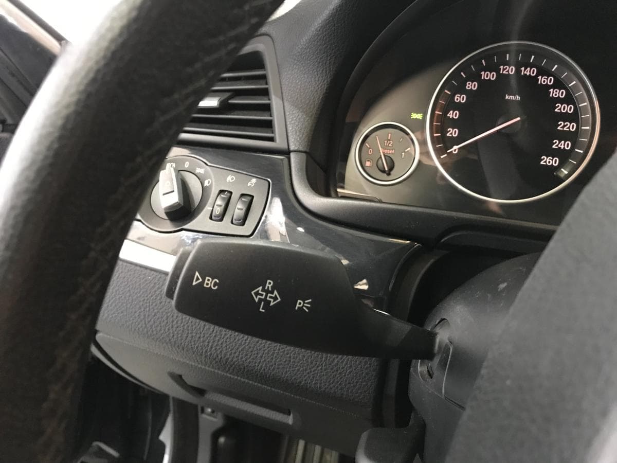 BMW 520 D Touring · Ano 2012 — imagem 41