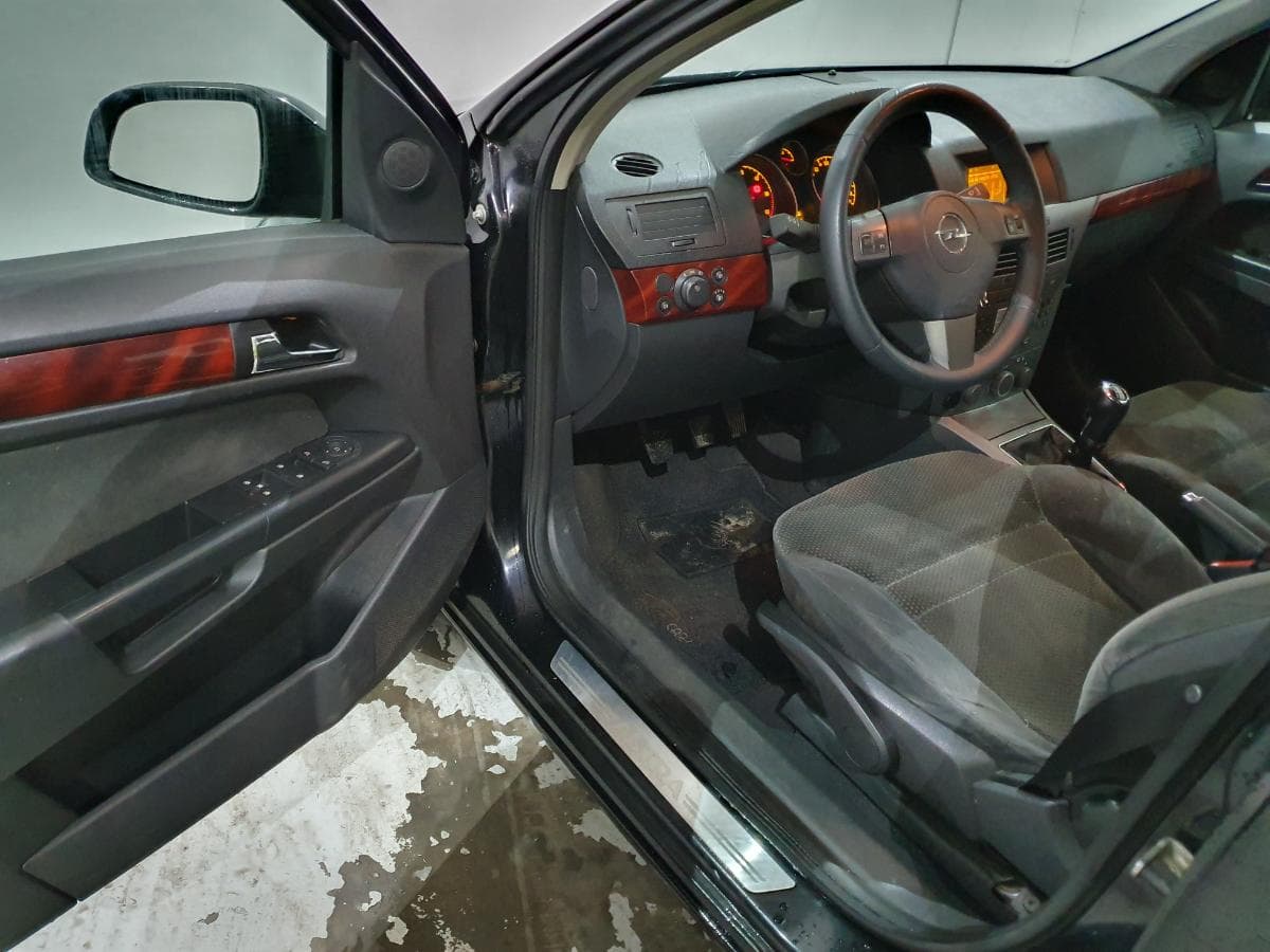 Opel Astra 1.7 CDTI · Ano 2005 — imagen 16