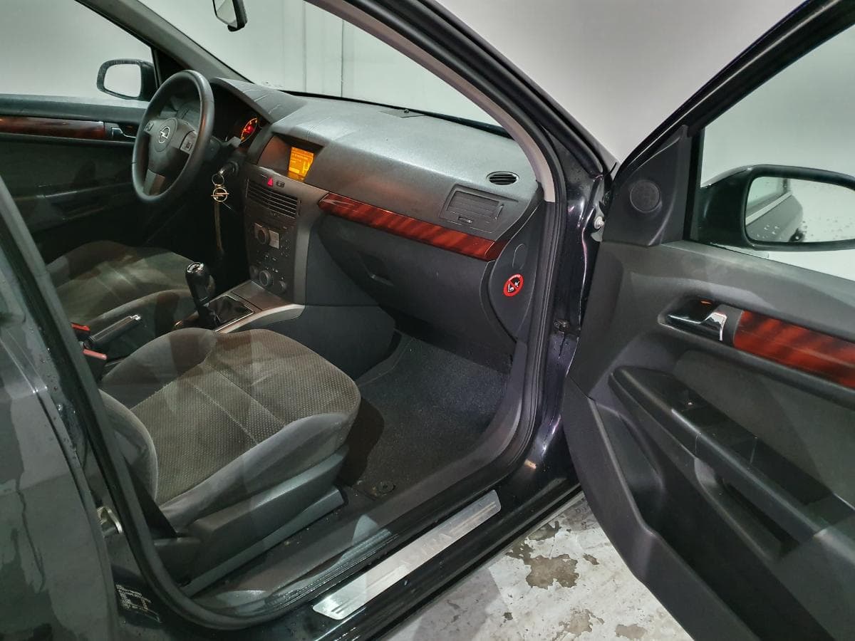 Opel Astra 1.7 CDTI · Ano 2005 — imagen 19