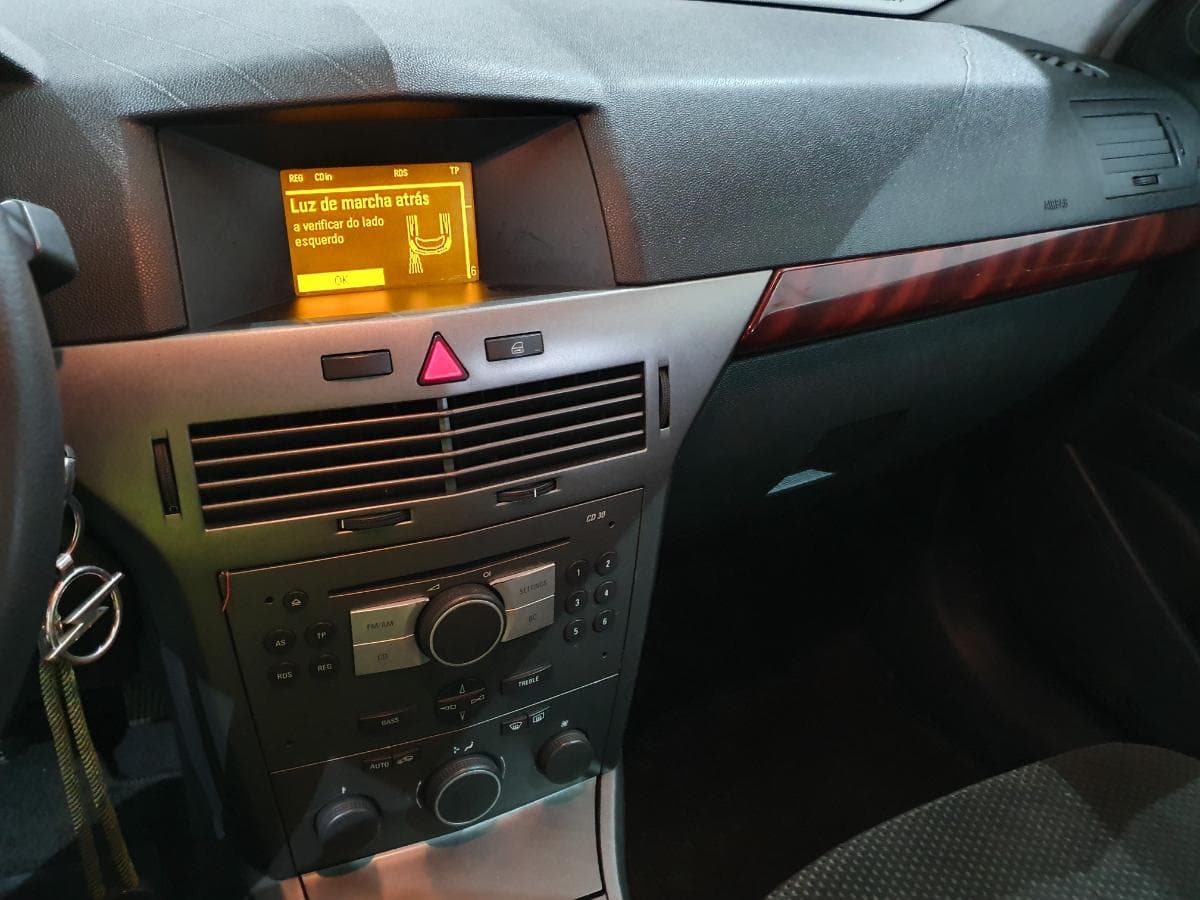Opel Astra 1.7 CDTI · Ano 2005 — imagen 27
