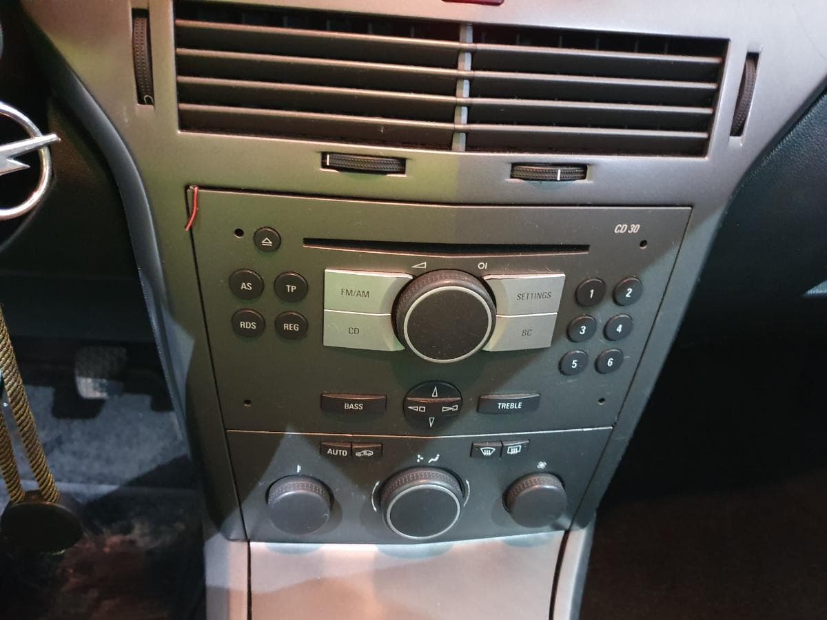 Opel Astra 1.7 CDTI · Ano 2005 — imagen 29