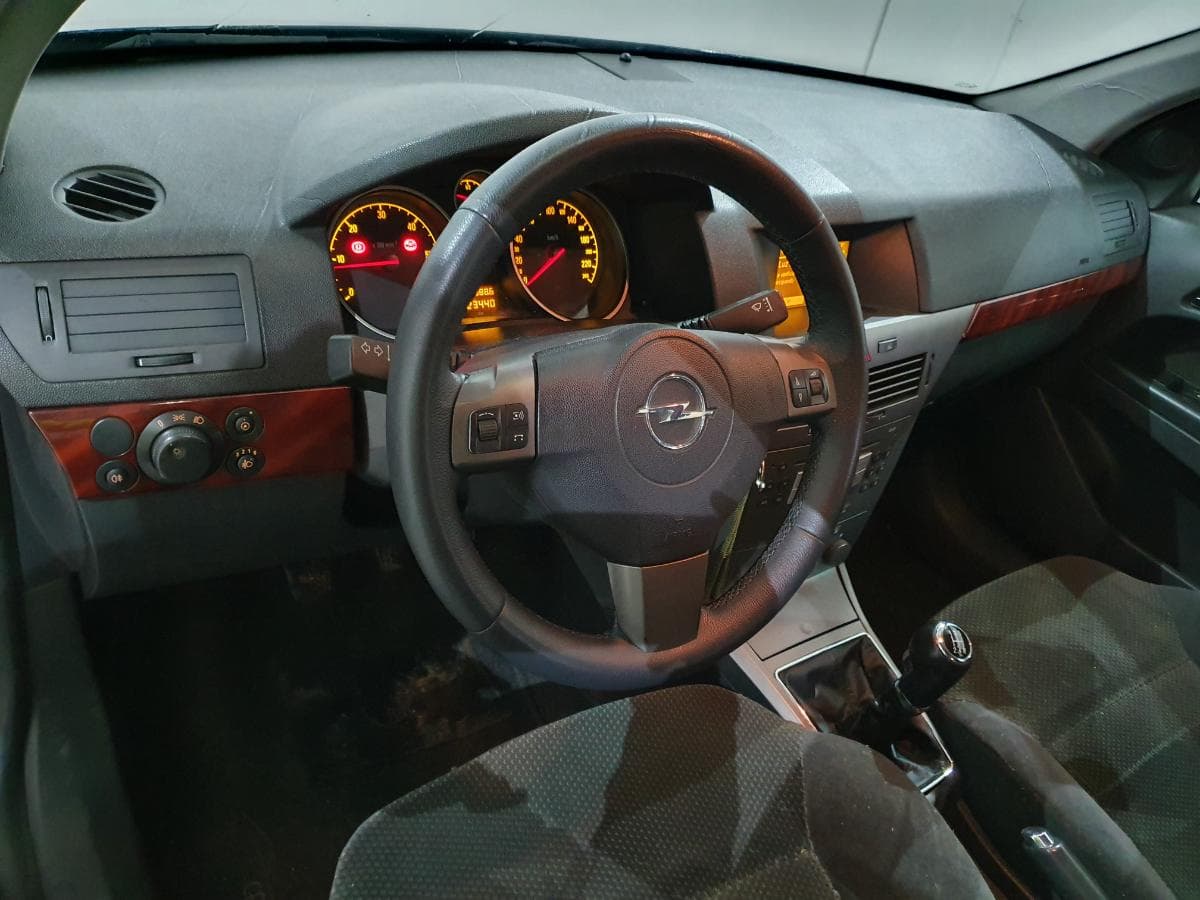 Opel Astra 1.7 CDTI · Ano 2005 — imagen 31