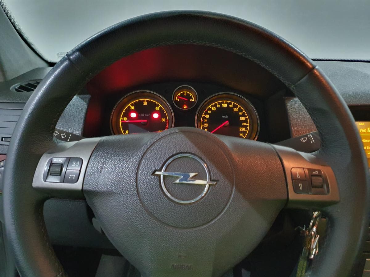 Opel Astra 1.7 CDTI · Ano 2005 — imagen 33
