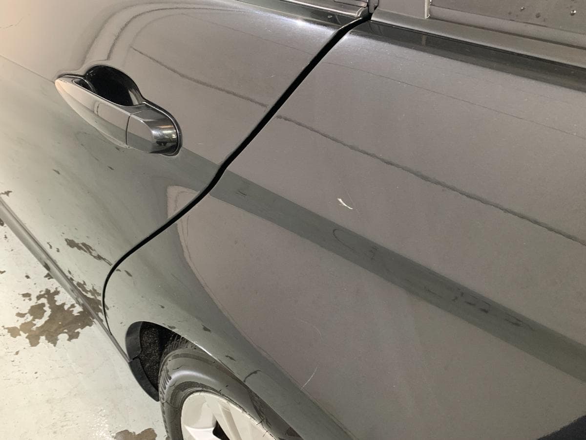 BMW 320D Touring Navigation Sport · Ano 2010 — image 12