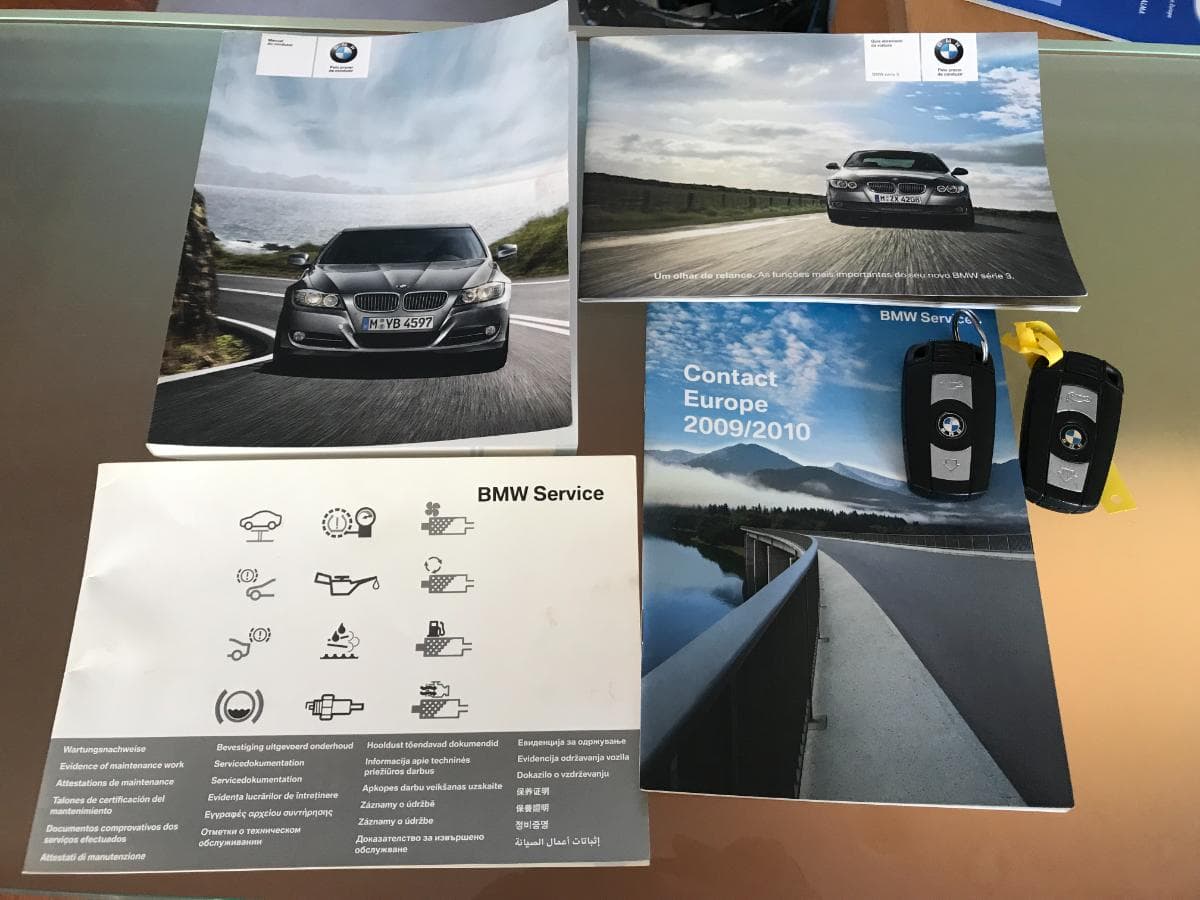 BMW 320D Touring Navigation Sport · Ano 2010 — image 44