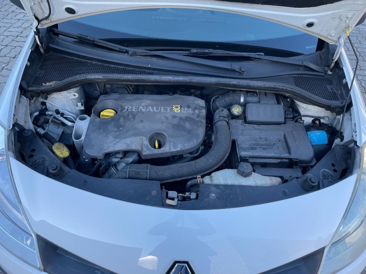 Renault Clio 1.5DCI · Ano 2007 — imagen 4