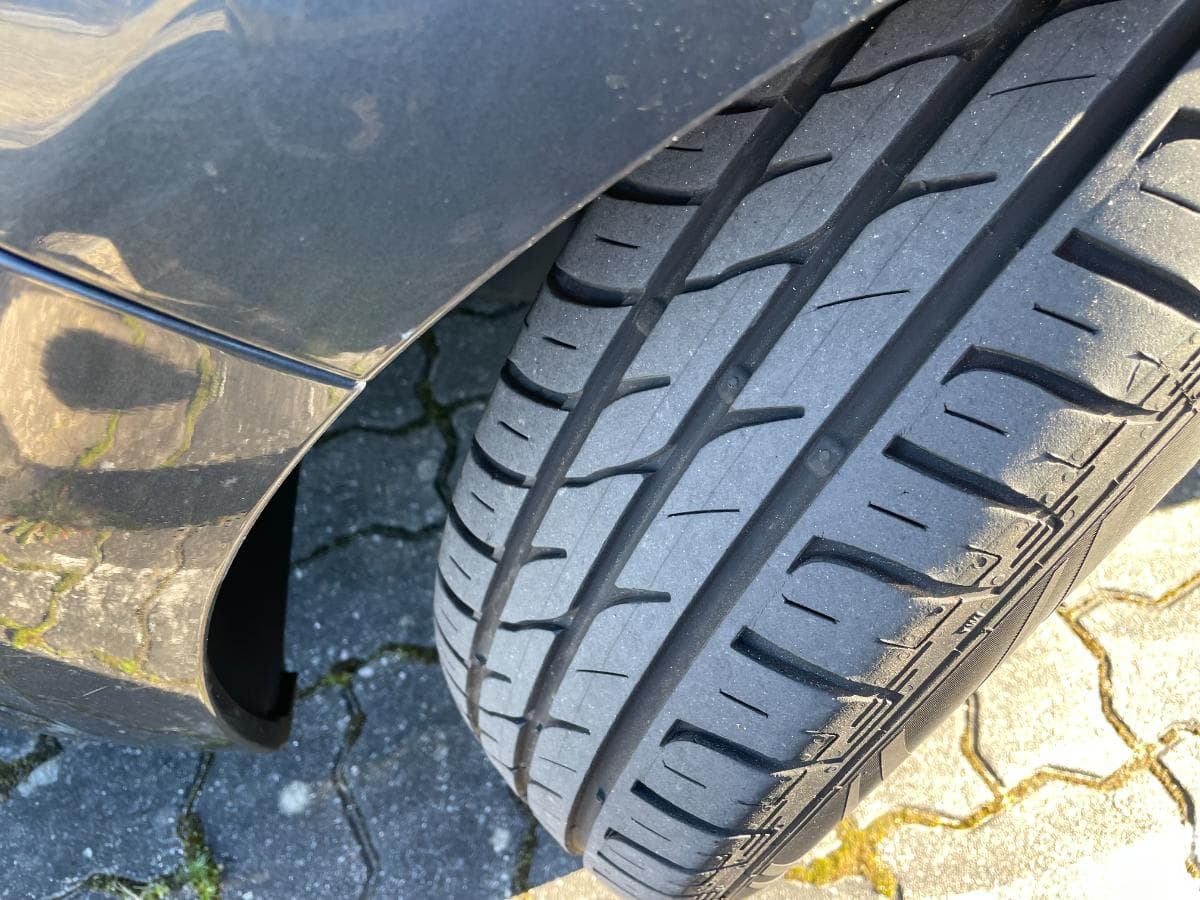 Renault Clio 1.5DCI · Ano 2017 — image 11