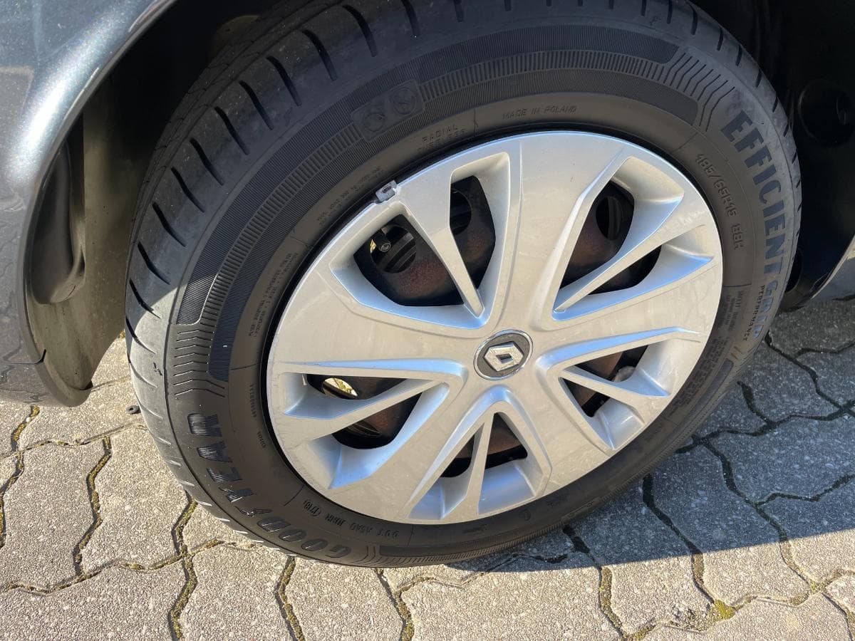 Renault Clio 1.5DCI · Ano 2017 — image 13