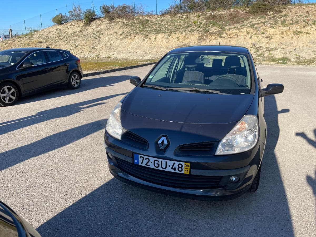 Renault Clio 1.5DCI · Ano 2008 — imagen 2