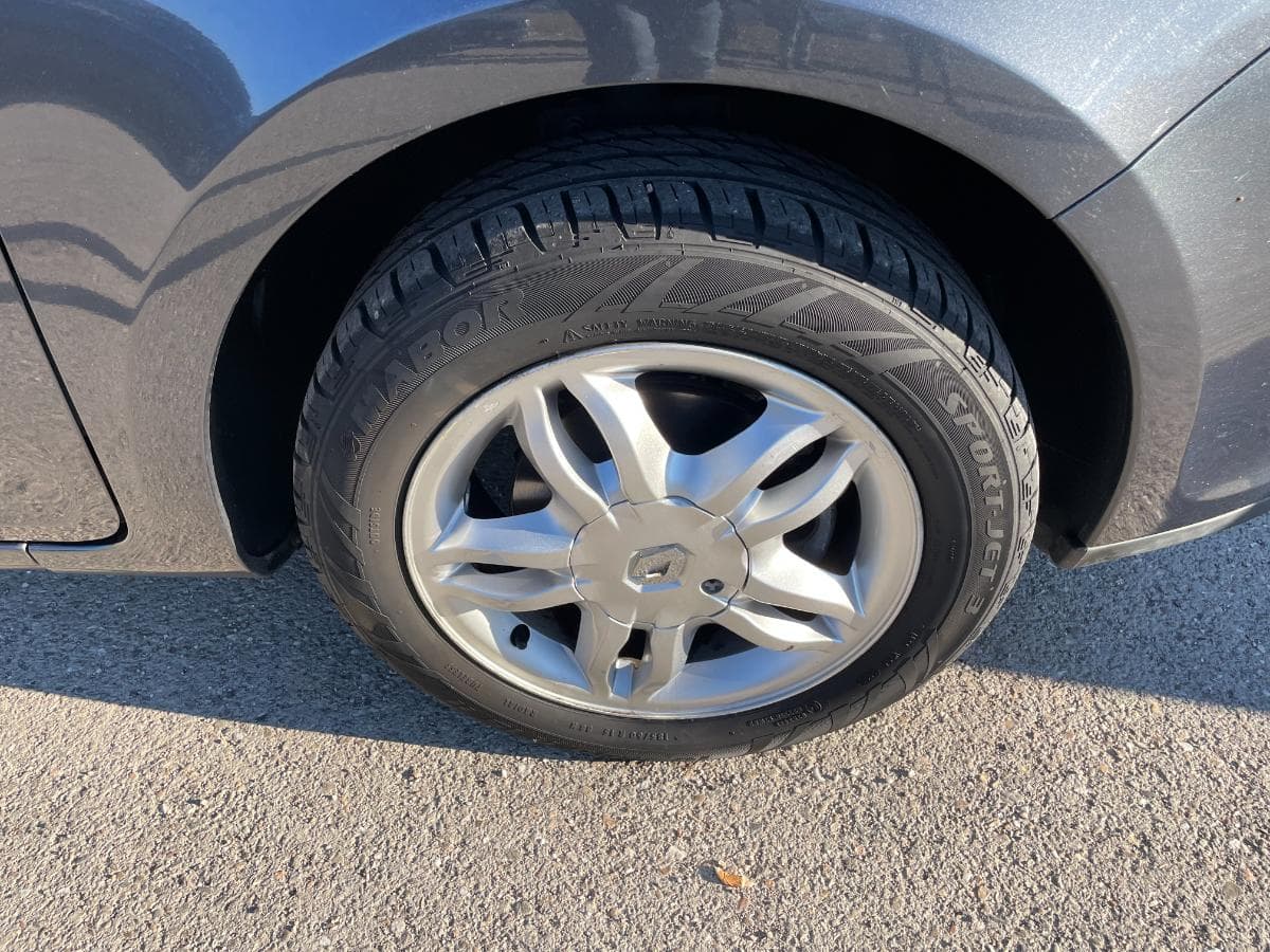 Renault Clio 1.5DCI · Ano 2008 — imagen 13