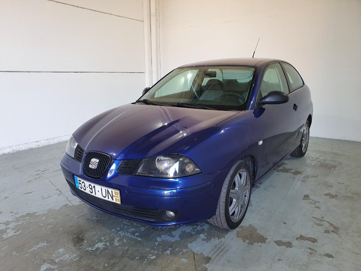 Seat Ibiza 1.4 TDI · Ano 2003 — imagem 2