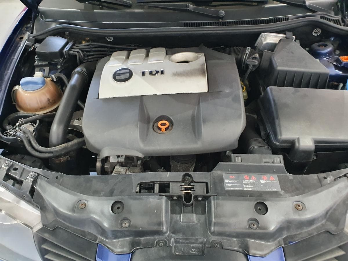 Seat Ibiza 1.4 TDI · Ano 2003 — imagem 4