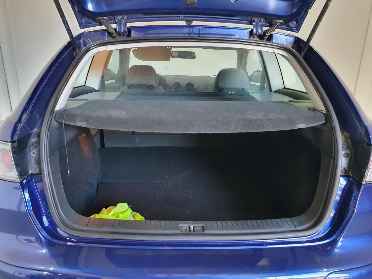 Seat Ibiza 1.4 TDI · Ano 2003 — imagem 8