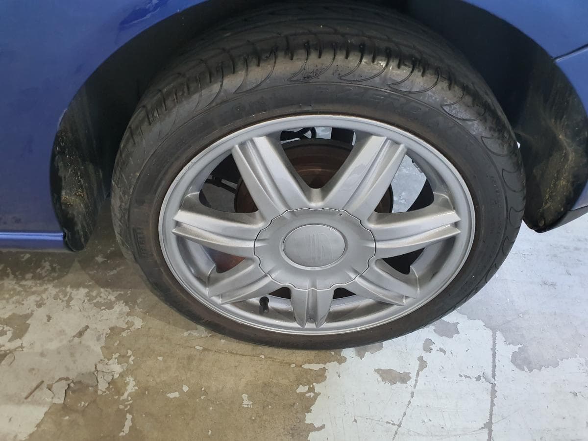 Seat Ibiza 1.4 TDI · Ano 2003 — imagem 12