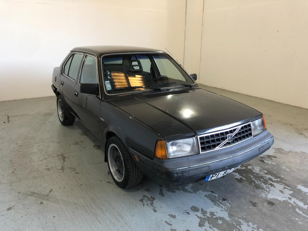 Volvo 340 DL · Ano 1988 — imagen 3
