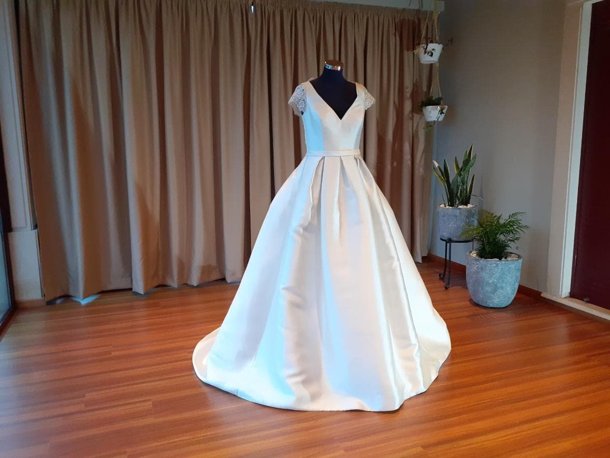 Vestidos de Noiva · Leiria — imagem 19