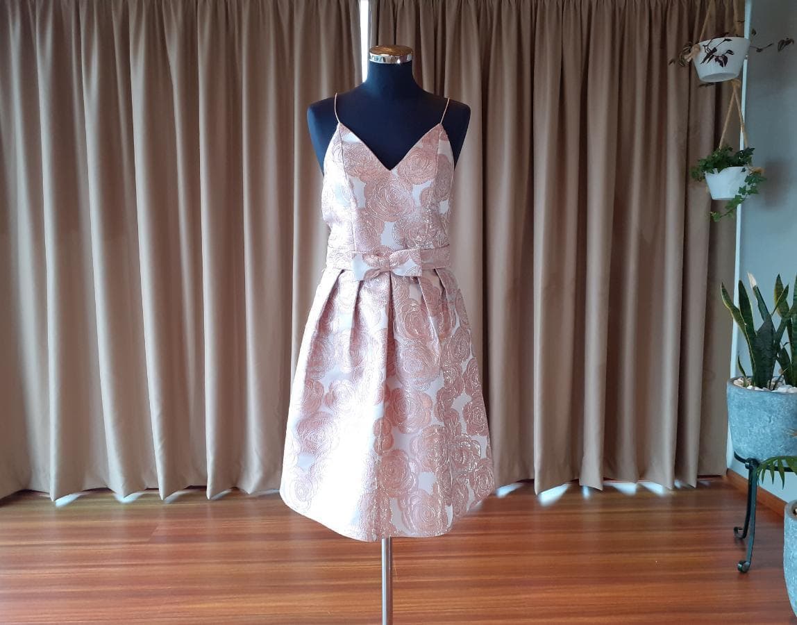 Robes de cérémonie courts — image 52