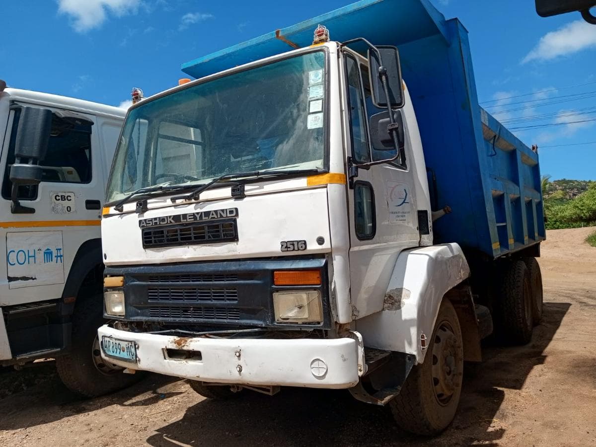 ASHOK LEYLAND · — image 3