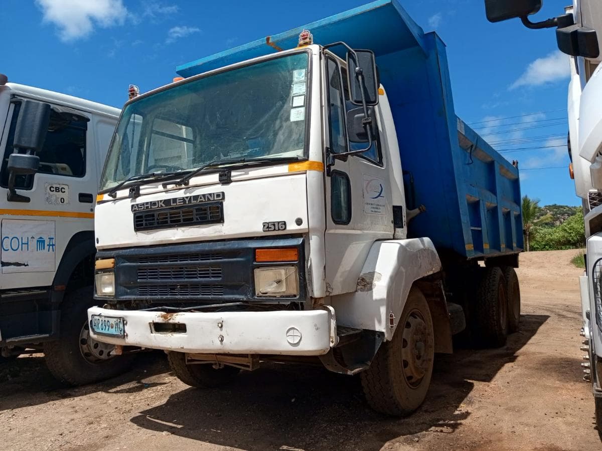ASHOK LEYLAND · — image 1