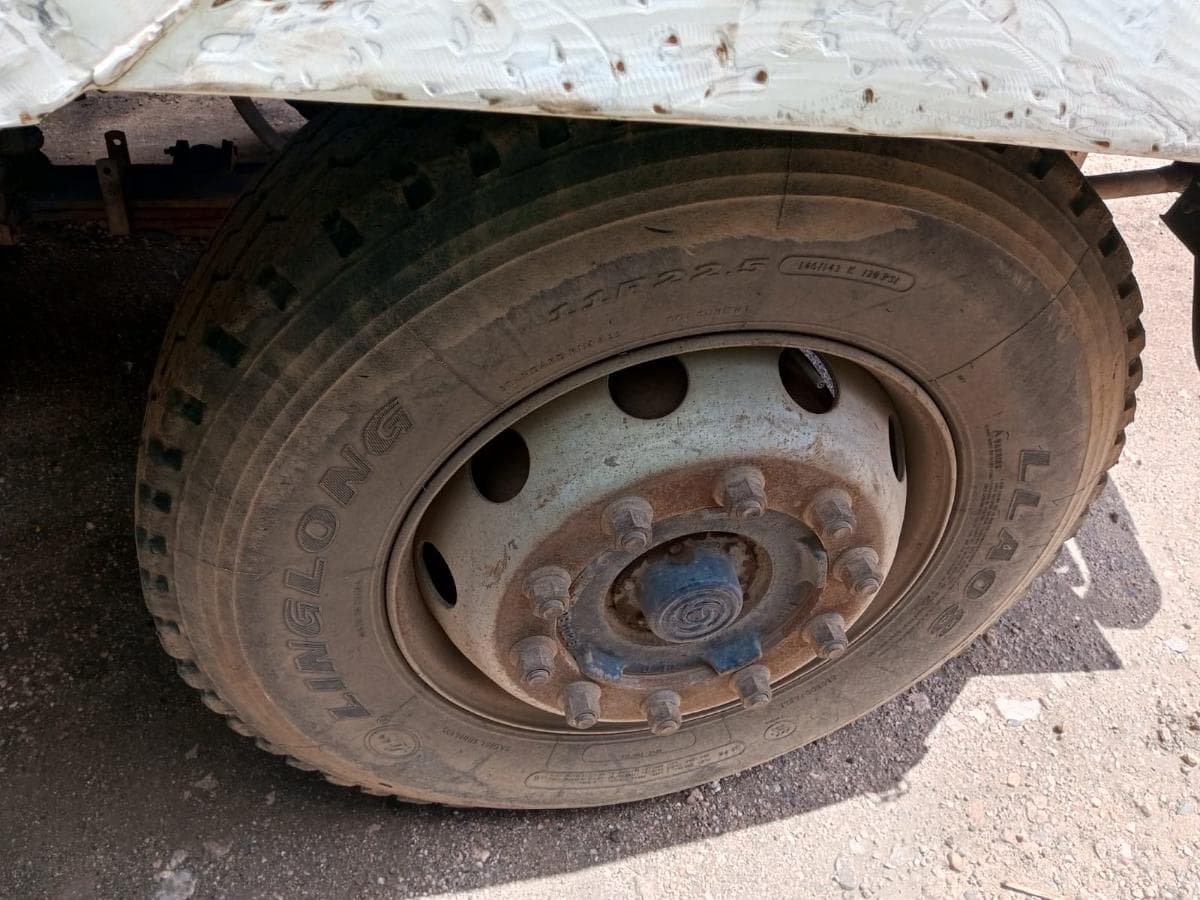 ASHOK LEYLAND · — image 9