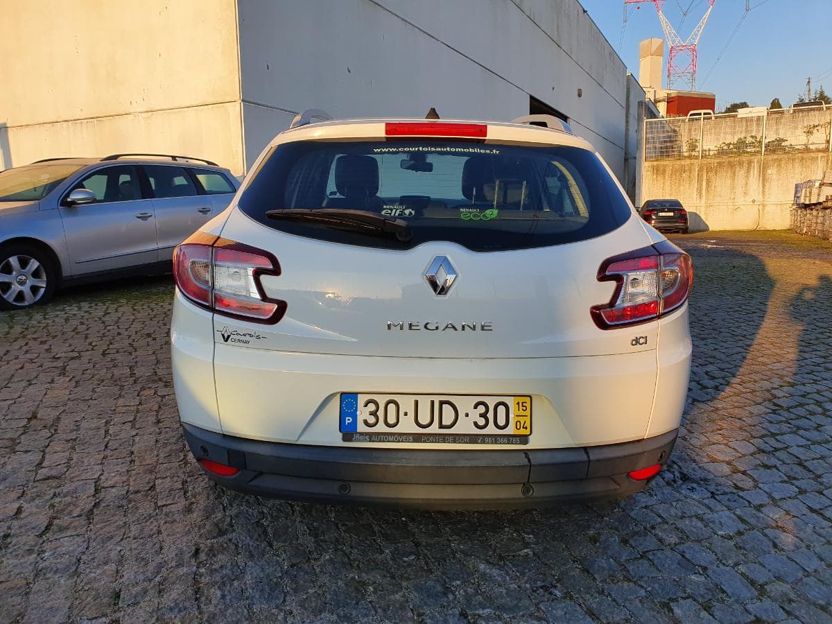 Renault Mégane 1.5 DCI · Ano 2015 — image 8